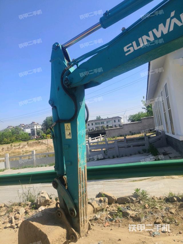 小臂整体左后（工作和回转装置）