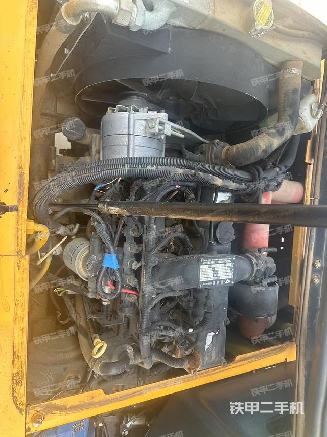 发动机整体俯视（整机外观）