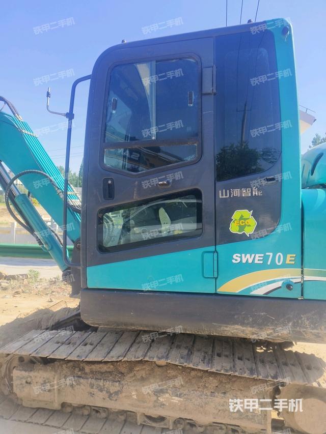  驾驶室正侧（驾驶室部分）