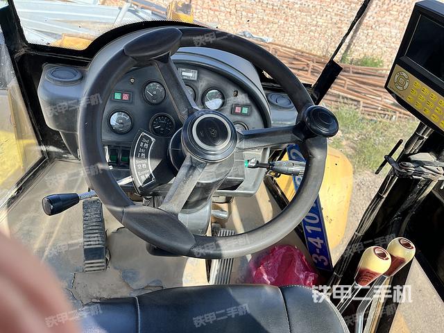 驾驶室操作台（整机外观及大件）