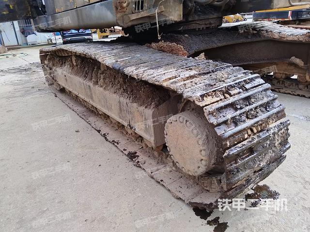 单侧履带整体（整机外观）