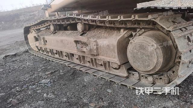 单侧履带整体（整机外观）