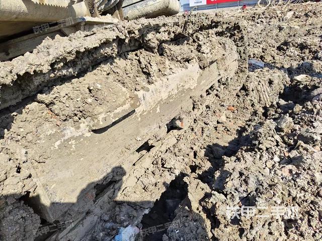 单侧履带整体（整机外观）