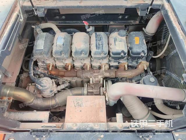 发动机整体俯视（整机外观）