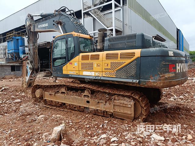 驾驶室整体（整机外观）