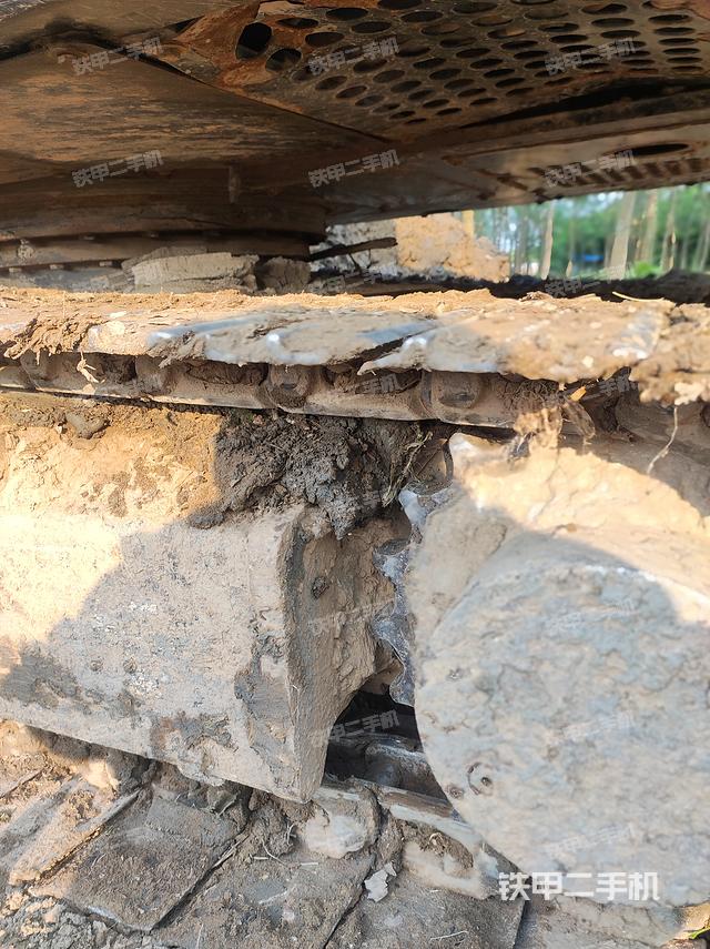 单侧履带整体（整机外观）