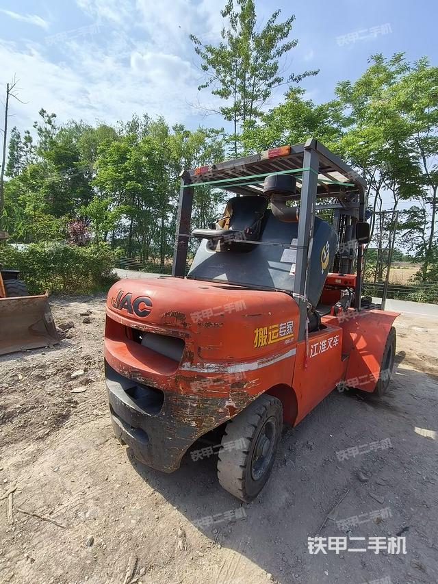 整机左侧（设备外观及核心部件）