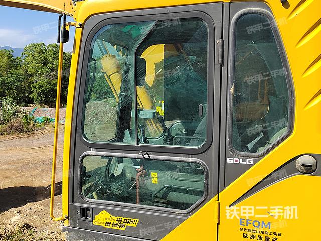 驾驶室整体（整机外观）