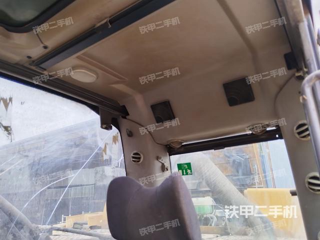 驾驶室整体（整机外观）