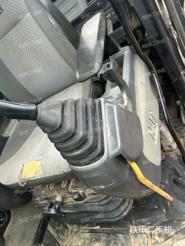 驾驶室整体（整机外观）