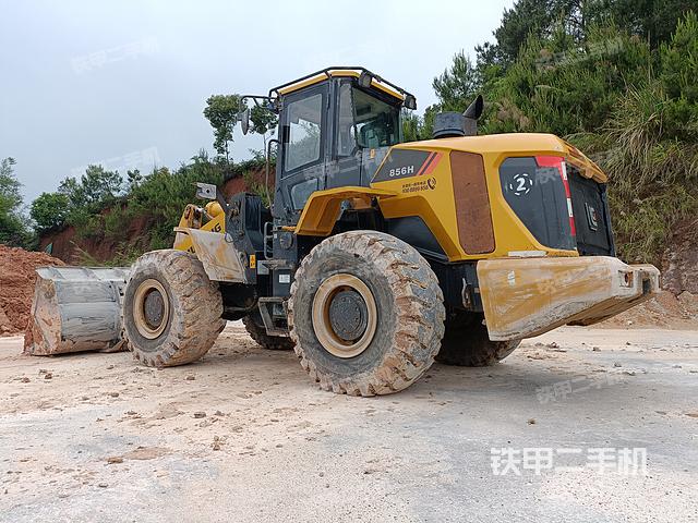 发动机右侧（整机外观及大件）