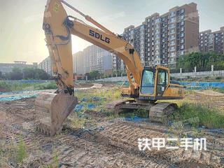 成都山东临工E6250F挖掘机实拍图片