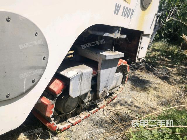 左驅(qū)動輪/左后輪（行走機構(gòu)）