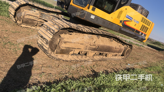 单侧履带整体（整机外观）