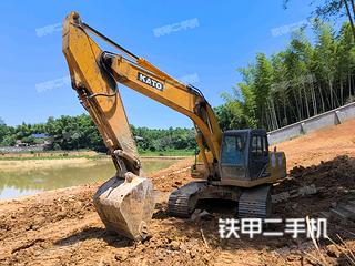 深圳加藤HD820-R5挖掘机实拍图片