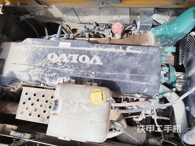 发动机整体俯视（整机外观）