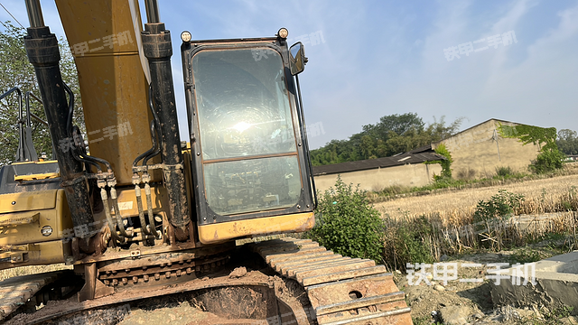 驾驶室整体（整机外观）