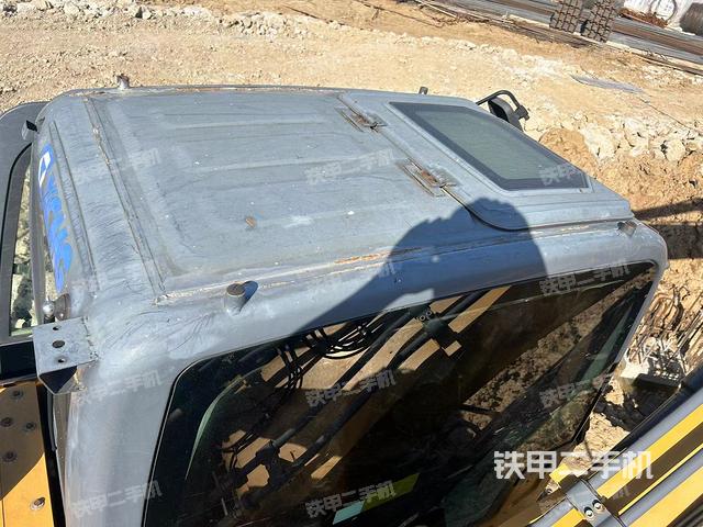 驾驶室顶部（整机外观）