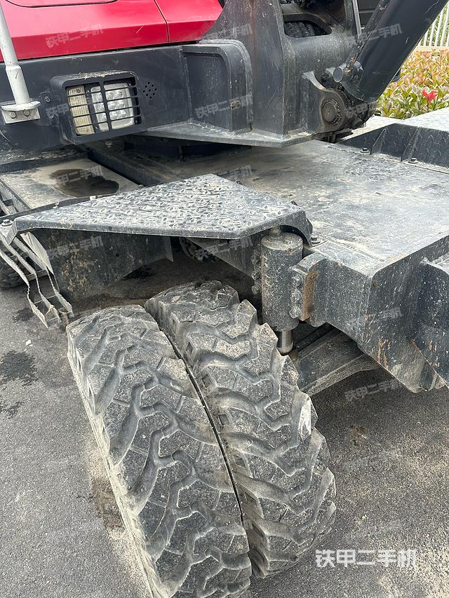 单侧履带整体（整机外观）