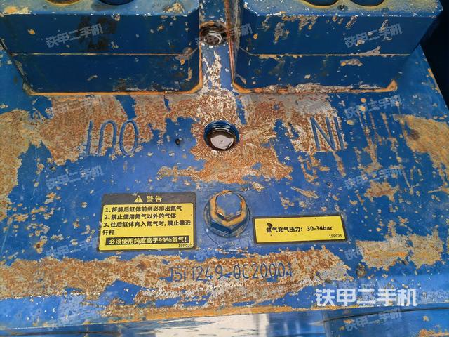 驾驶室操作台（设备外观及核心部件）