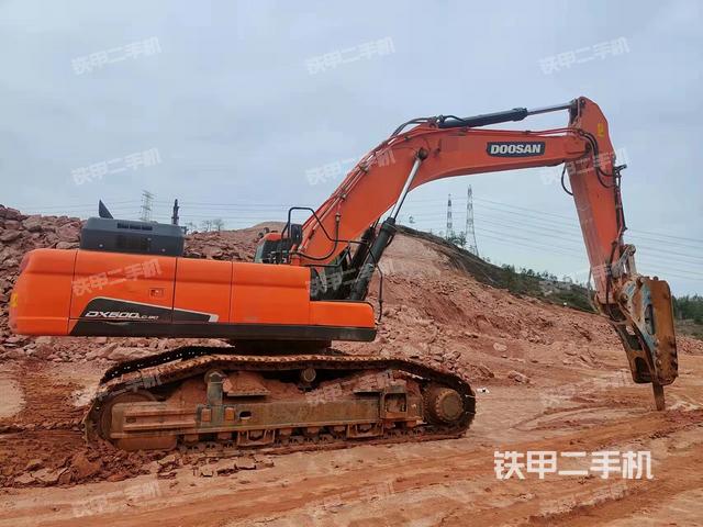 斗山DX500LC-9C挖掘机