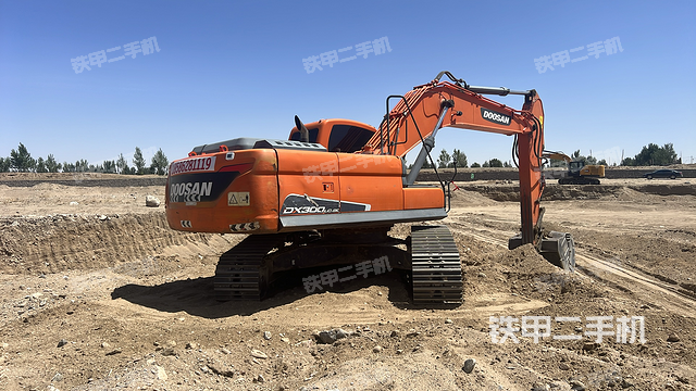 整机右后45°（整机外观）