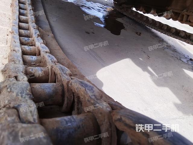 单侧履带整体（整机外观）