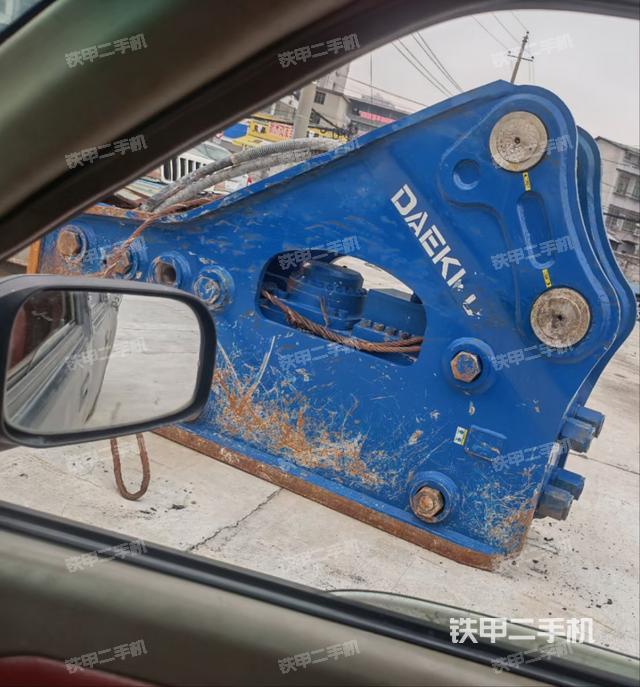 整机右后45°（设备外观及核心部件）