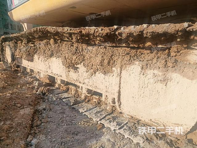 单侧履带整体（整机外观）