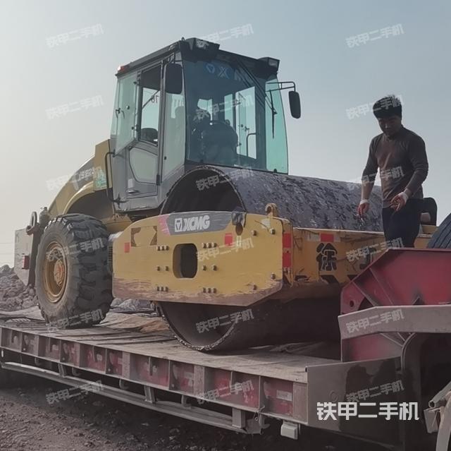 徐工XS223J压路机