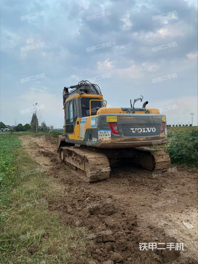 整机右后45°（整机外观）