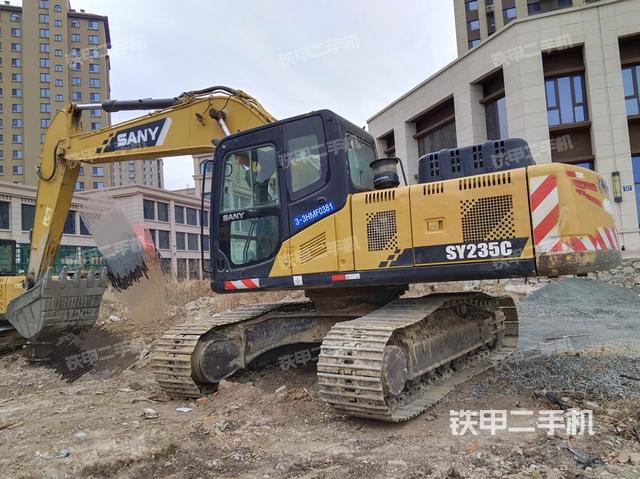 驾驶室整体（整机外观）