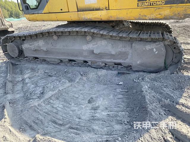 单侧履带整体（整机外观）