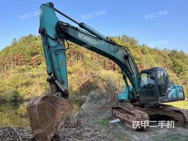 神钢SK250-8挖掘机