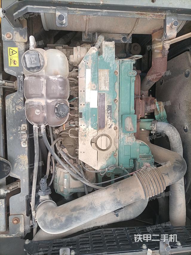 发动机整体俯视（整机外观）