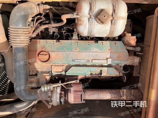 发动机整体俯视（整机外观）