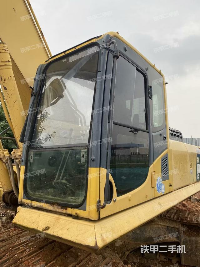 驾驶室整体（整机外观）