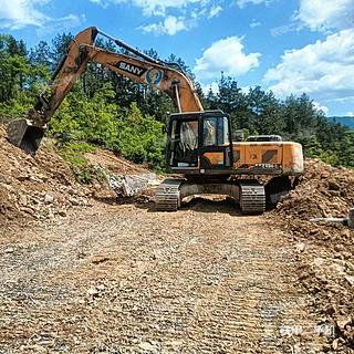 恩施市出售 三一重工 SY215C-9 挖掘机