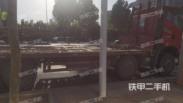 整机右侧（设备外观及核心部件）