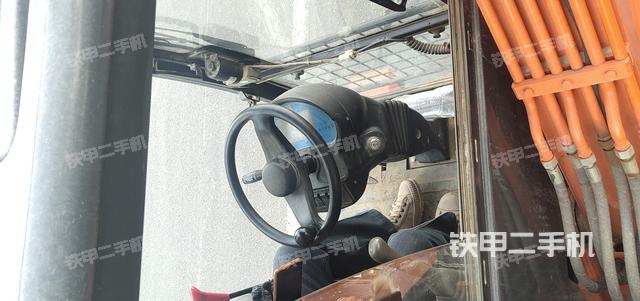 驾驶室整体（整机外观）