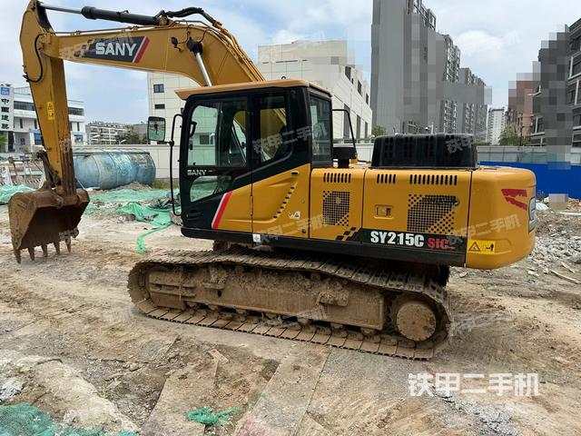 三一重工SY200C挖掘机