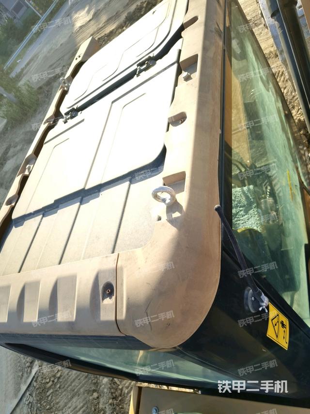 驾驶室顶部俯视（上车部件）