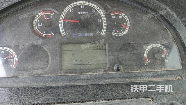 驾驶室操作台（设备外观及核心部件）