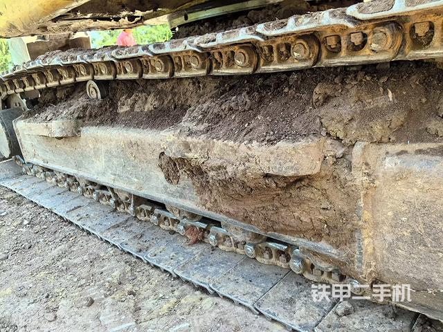 单侧履带整体（整机外观）