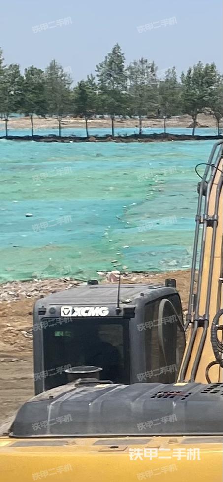 驾驶室顶部（整机外观）