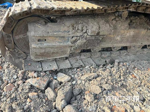 单侧履带整体（整机外观）