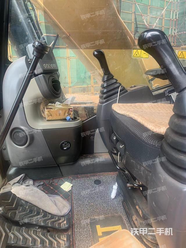 驾驶室整体（整机外观）