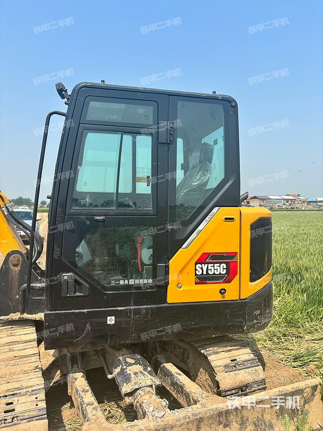 驾驶室整体（整机外观）