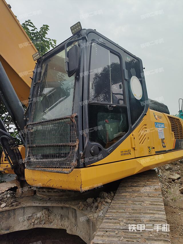 驾驶室整体（整机外观）