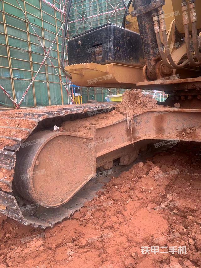 单侧履带整体（整机外观）